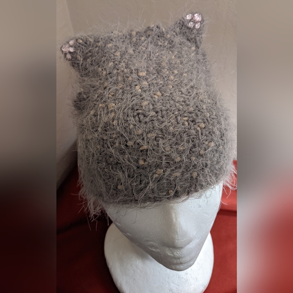 Child's size jeweled gray kitty cat beanie